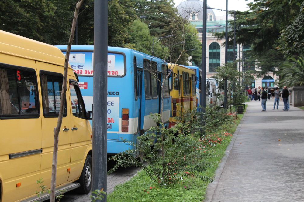 ქუთაისში საქალაქო ტრანსპორტით მგზავრობა 10 თეთრით გაძვირდა