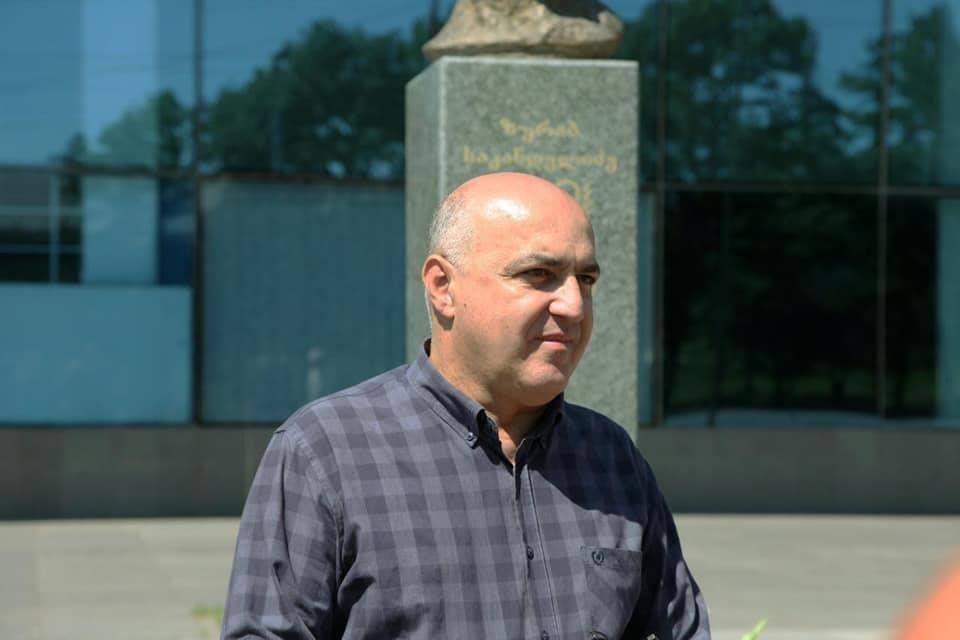 ზურაბ საკანდელიძის ხსოვნას პატივი „ქართული ოცნების” ქუთაისის მაჟორიტარობის კანდიდატმა მიაგო