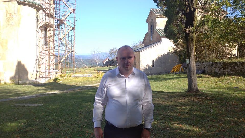 შვიდწლიანი რეაბილიტაციის მიუხედავად, გელათის მონასტერი კვლავ საფრთხეშია – გიგა შუშანია