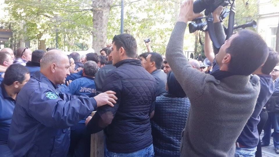 “თანამდებობა არ ღირს იმის ფასად, რომ ერთმანეთს თვალებში ნაცარი ვაყაროთ”