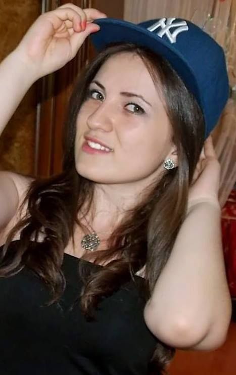 16 წლის გოგონა, რომელმაც აფხაზებთან ქართული სიმღერა შეასრულა