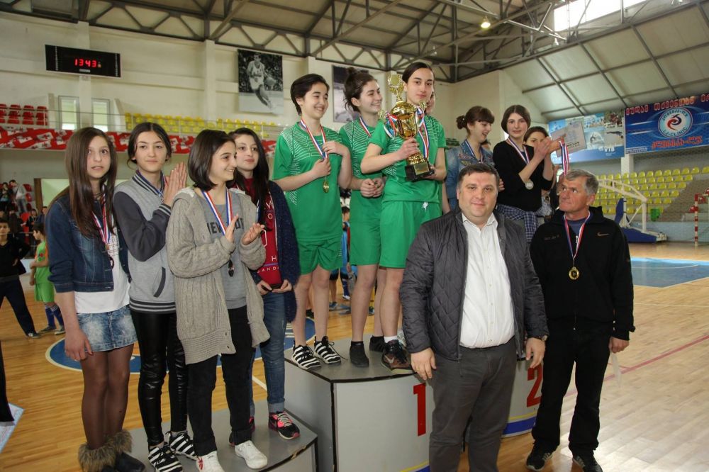 ქუთაისში “სასკოლო სპორტული ოლიმპიადა 2016″–ის გამარჯვებულები გამოვლინდნენ