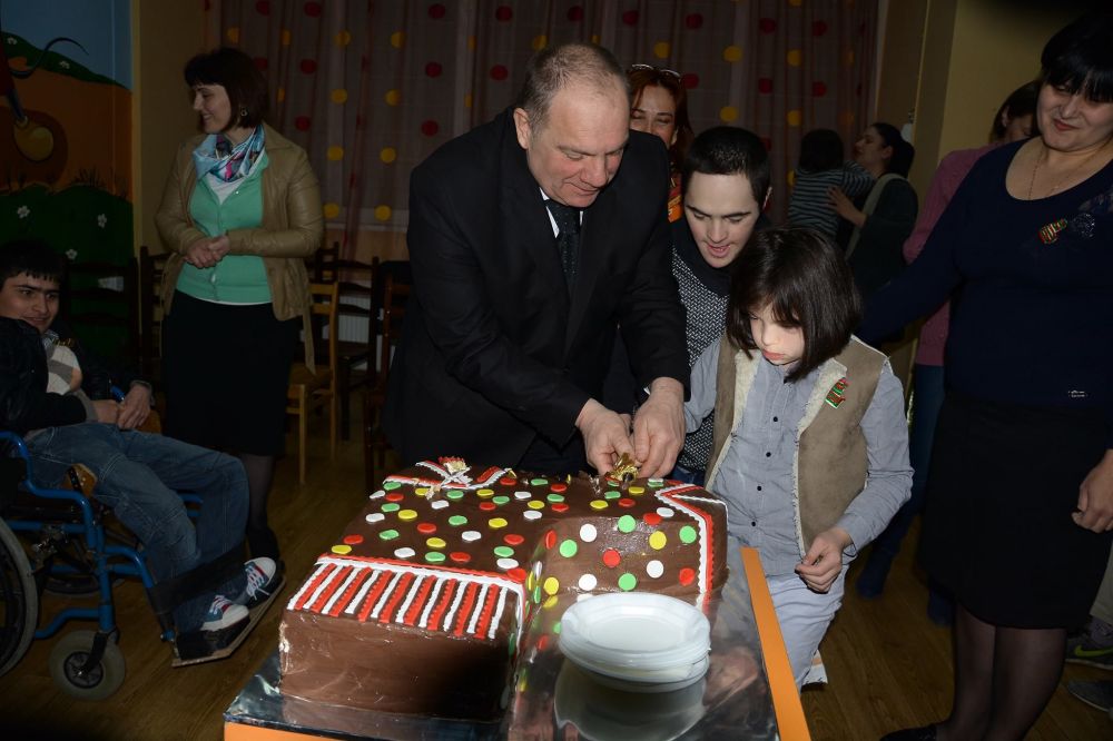 “ვცდილობთ, ხელი შევუწყოთ ამ ბავშვების საზოგადოებაში ინტეგრაციას”
