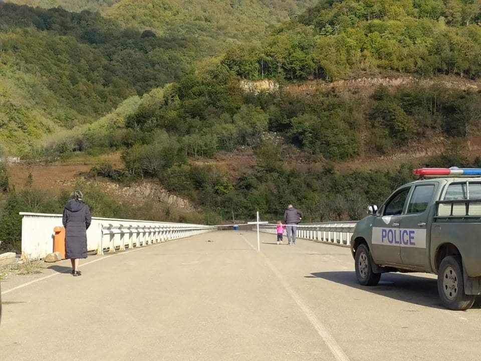 ნამოხვანჰესის მშენებლობის შეწყვეტის მოთხოვნით მოსახლეობამ ხიდი გადაკეტა