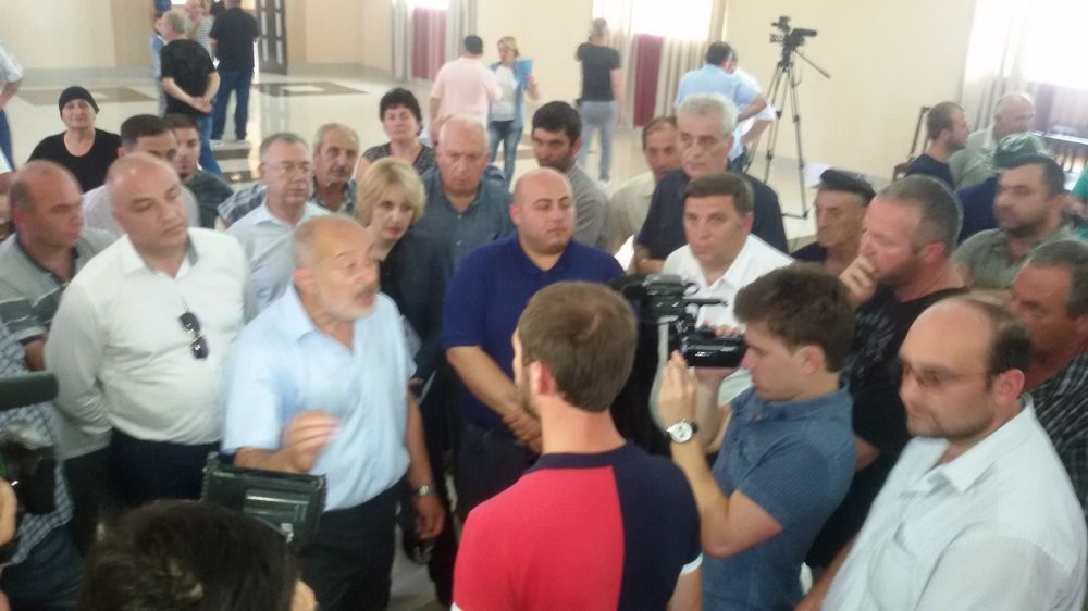 ინფრასტრუქტურის მინისტრსა და გიორგი ვაშაძის  პარტიის წევრებს შორის დაპირისპირება მოხდა
