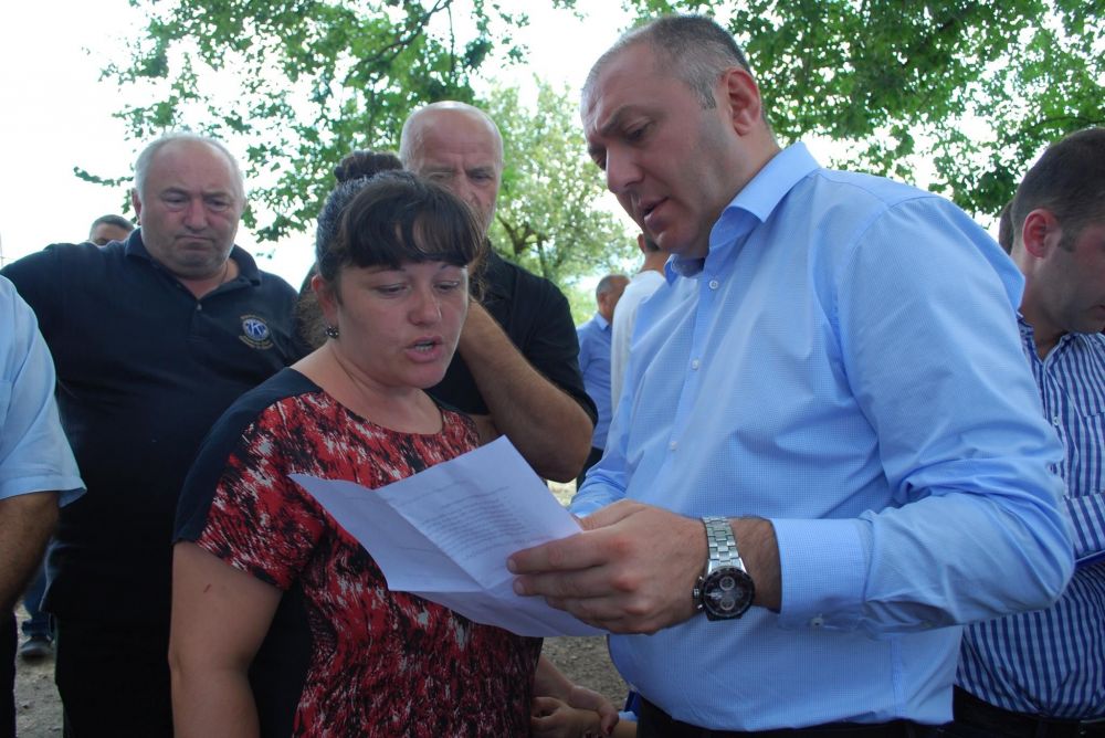 “კიდევ უფრო მეტი უნდა ვიმუშაოთ, რომ მოსახლეობის ყოფითი პრობლემები გაუმჯობესდეს”(R)