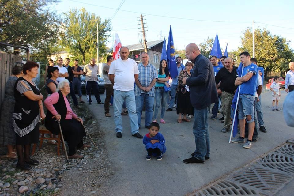 გედევან ფოფხაძე და გიორგი კოპაძე  ამომრჩეველთან შეხვედრებს განაგრძობენ