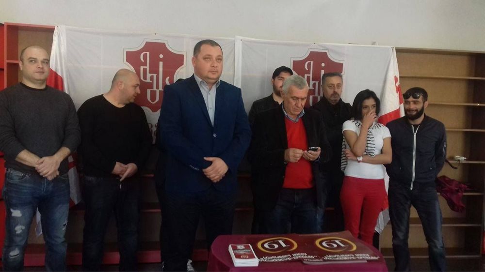 ქუთაისელი „მრეწველები“ მხარს „ქართული ოცნების“ კანდიდატებს უჭერენ