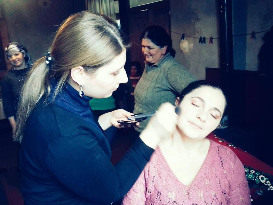 ხონში მცხოვრებ ეკომიგრანტ ქალებს უფასო სალონური მომსახურეობა ჩაუტარდათ