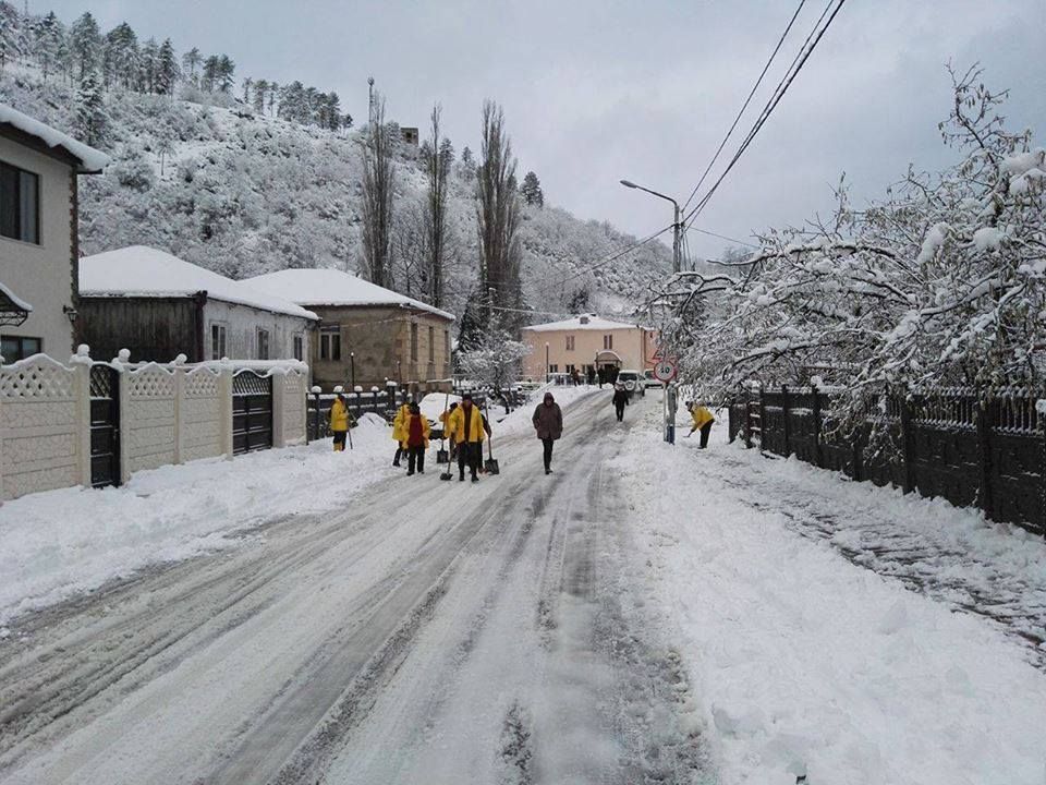 იმერეთის ყველა მუნიციპალიტეტში თოვს