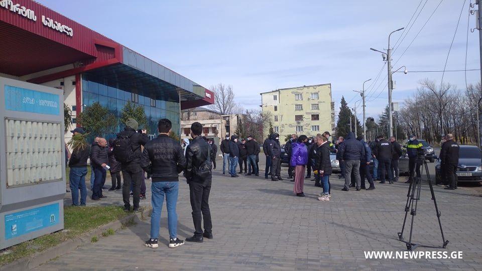 ქუთაისში აქციის მონაწილეები ავტობანის გადაკეტვას გეგმავენ