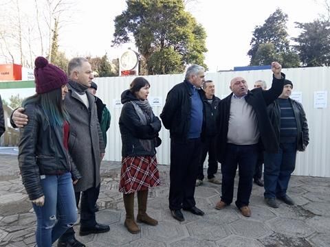 ქუთაისში „მაკდონალდსის“ მშენებლობის წინააღმდეგ აქცია გაიმართა [photo]