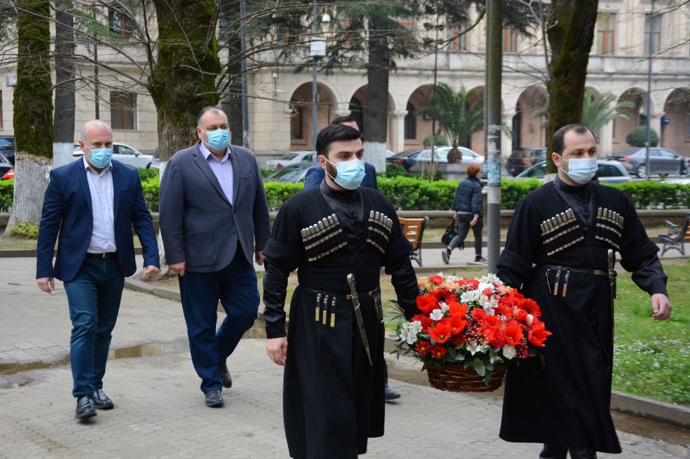 ქუთაისში 9 აპრილის გმირების ხსოვნას პატივი მიაგეს