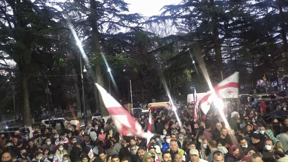 იმერეთის გუბერნიაში ნამახვანჰესის მოწინააღმდეგეებთან შეხვედრა იმართება