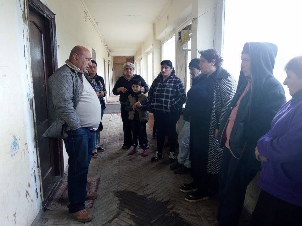 რა ბედი ელის ქუთაისში, “სამხატვრო სკოლაში” შესახლებულებს?