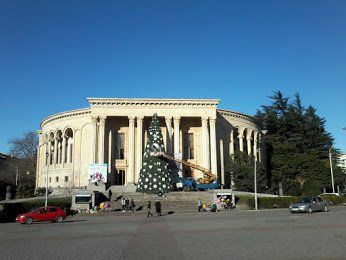 ქუთაისში საახალწლო განათების დროებით ჩაქრობას ითხოვენ