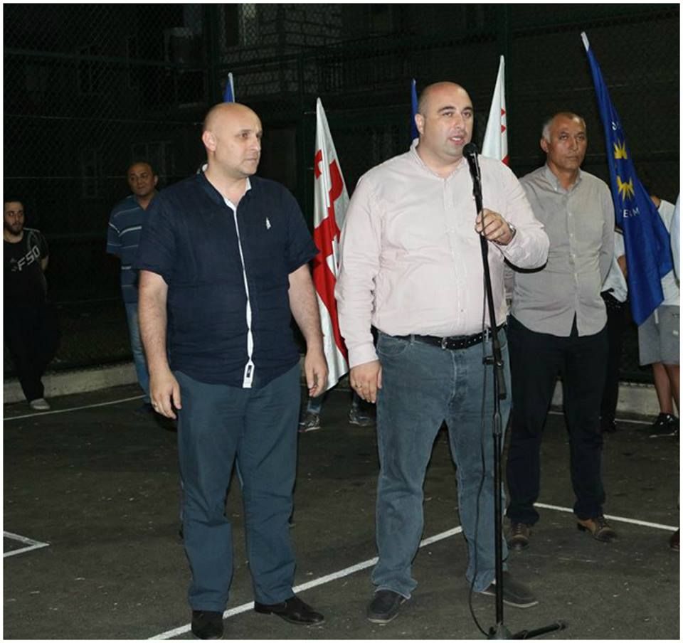 გიორგი ჭიღვარია ამომრჩეველს დეპუტატობის  კანდიდატებთან ერთად  შეხვდა  [R]