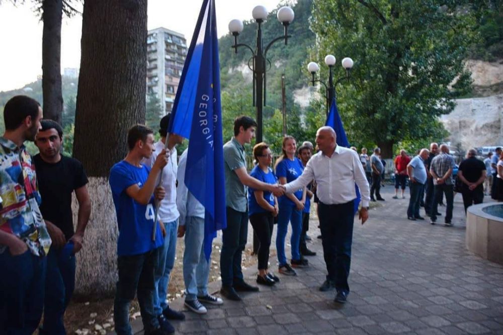 პაატა ნადირაძე მოსახლეობასთან შეხვედრებს განაგრძობს [R]