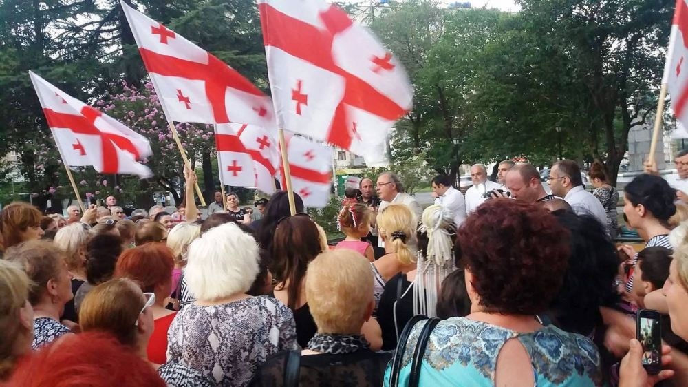 გრიგოლ ვაშაძემ  ქუთაისის საკრებულოს მაჟორიტარობის კანდიდატები წარადგინა