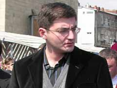 ცოტნე გამსახურდია პატრიარქს საყდრისის გადასარჩენად მიმართავს