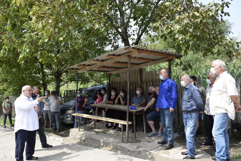 კობა ლურსმანაშვილი წინასაარჩევნო ფორმატში ჩხერიმელას ხეობის მცხოვრებლებს შეხვდა