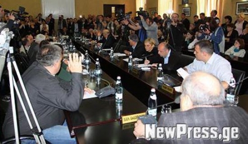 “პატრიოტები”: “მერის გადაყენებით საზოგადოების მოთხოვნა შევასრულეთ”