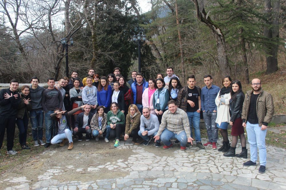 “ლიდერთა სკოლის”  მონაწილეებმა 7 ახალგაზრდული ინიციატივა წარადგინეს