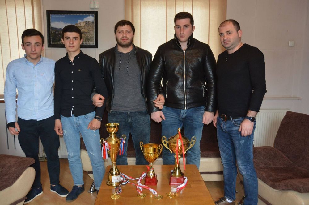მკლავჭიდში საქართველოს ჩემპიონატზე პირველი ადგილი სამმა ქუთაისელმა სპორტსმენმა დაიკავა