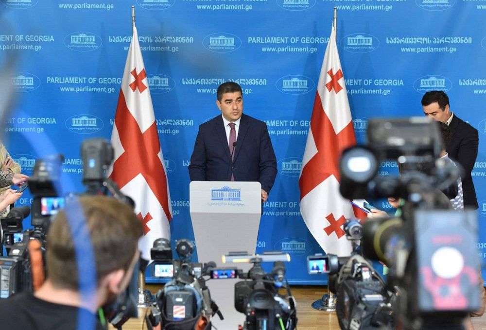 შალვა პაპუაშვილი: ოპოზიციის რადიკალური ნაწილი “ტექნიკური პარლამენტის” პროექტზე გადაერთო, რაც არის ხალხის მიერ არჩეული პარლამენტის დელეგიტიმაციის მცდელობა და კონსტიტუციურ წესწყობილობასთან სახიფათო თამაში
