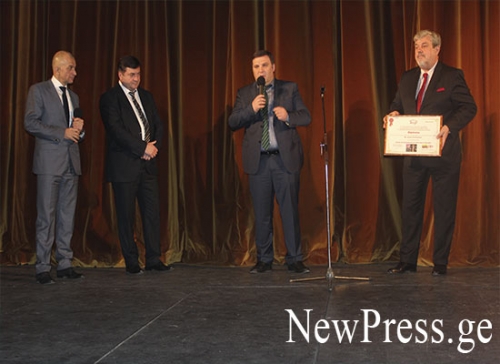 2014 წლის  “ეტალონი დიპლომატის“ ტიტული ლიტვის ელჩს  მიენიჭა