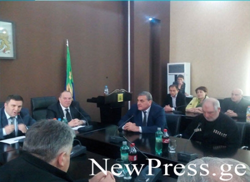 თეიმურაზ აფხაზავას ქუთაისში 60 წლის იუბილე მიულოცეს
