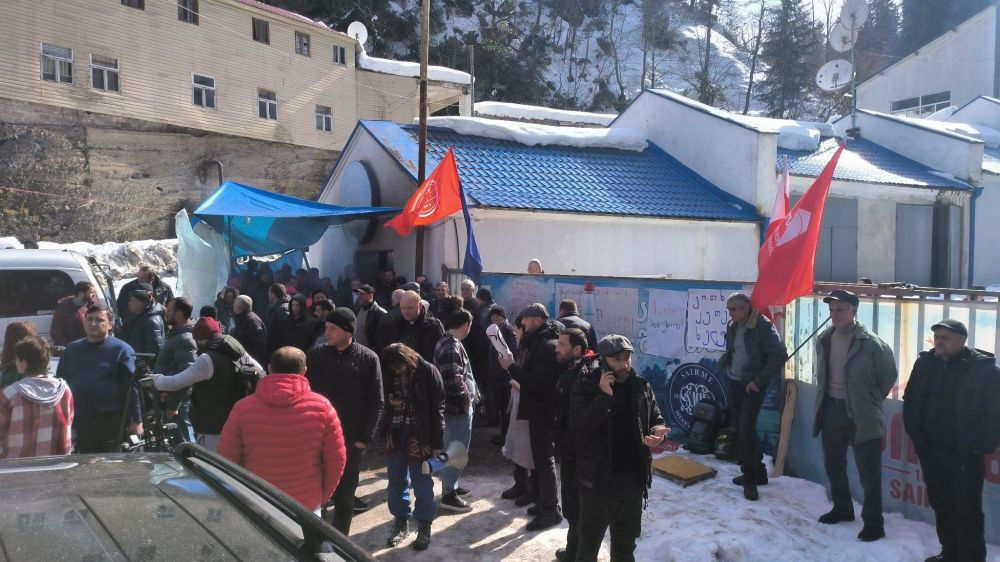 კომპანია “საირმე მინერალ ვოთერსის” თანამშრომლები გაფიცვას აგრძელებენ