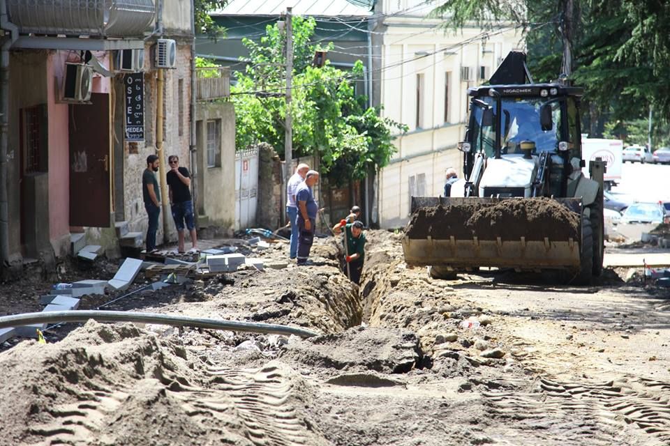 თბილისის ქუჩის რეაბილიტაცია დეკემბრამდე გაგრძელდება