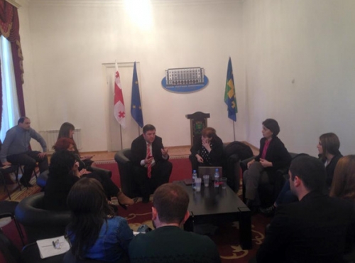 მოლოდინი გამართლდა: მალე ქუთაისის სკვერებს „ღია ბიბლიოთეკები“ დაამშვენებს!