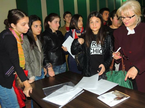 ,,ნეოფილთა კლუბის” პრეზენტაცია