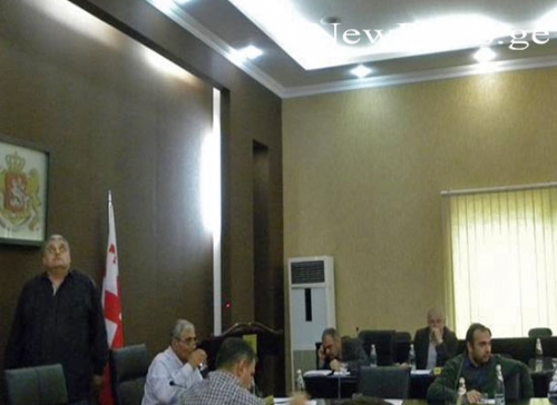 ქუთაისის საკრებულოს სხდომაზე წვიმს