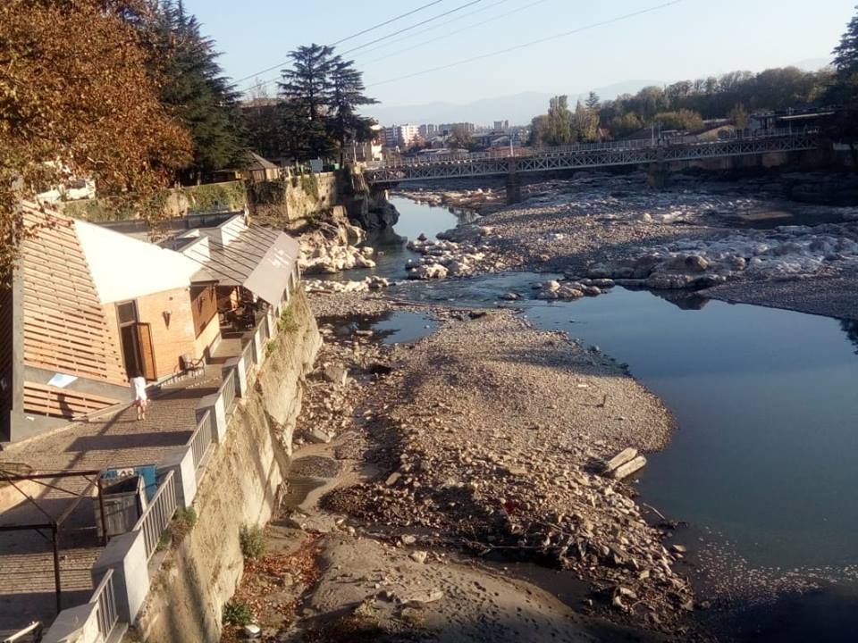 მდინარე რიონში დაბინძურებული წყალი ჩაედინება [VIDEO]