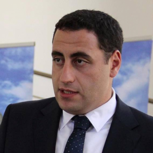 გიორგი ვაშაძე: ,,თქვენი ბრალია ლარის კურსის ვარდნა”
