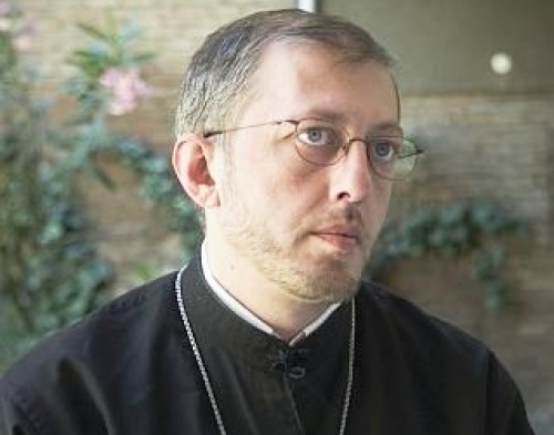 ბასილ კობახიძე – პატრიარქი საზოგადოების ერთ ფენას მტრად აცხადებს, რითაც  მათ სასიკვდილო საფრთხის ქვეშ აყენებს