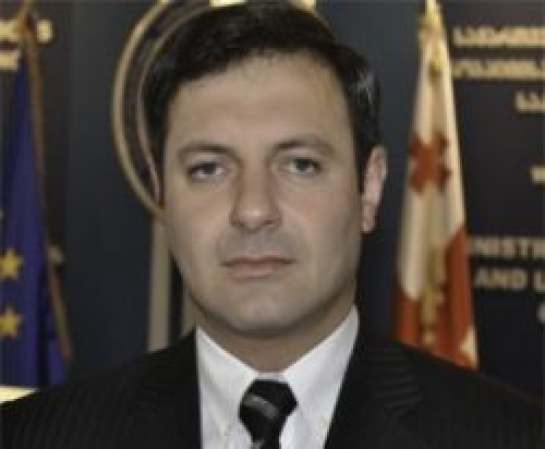 სასჯელაღსრულების დეპარტამენტის ყოფილი უფროსი დავით ჭაკუა დააკავეს