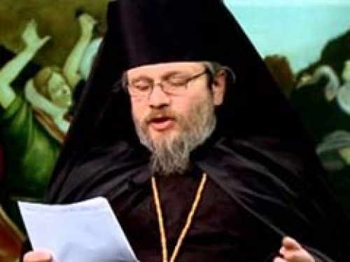 “თუ არ გინდა კაზანტიპი, უნდა დაივიწყო ჯიპი” – მღვდელმონაზონი კაზანტიპის მოწინააღმდეგეებს უპირისპირდება