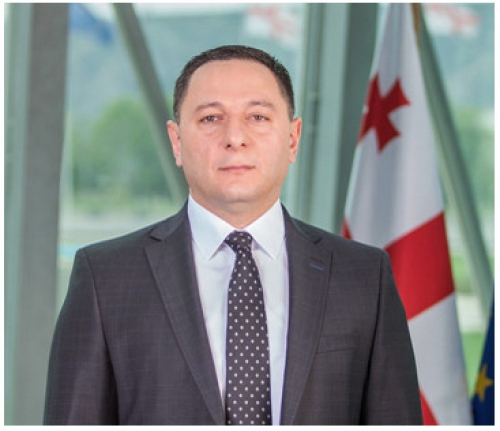 შს მინისტრის მოვალეობას ივანიშვილის ყოფილი დაცვის უფროსი შეასრულებს