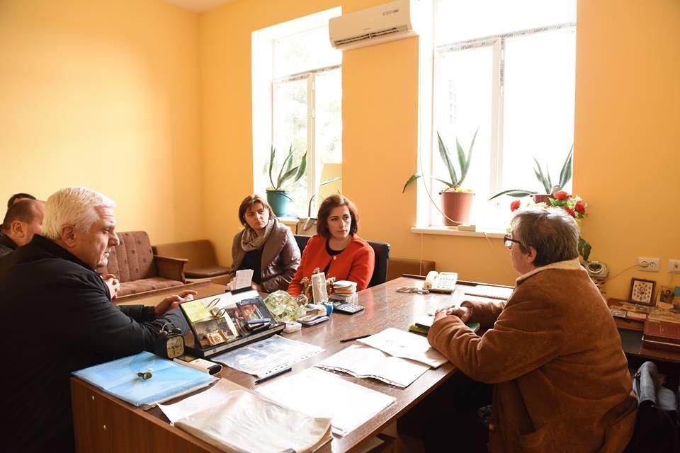 ქუთაისში მხედველობის პრობლემის მქონე მოქალაქეების გამცილებელთა ხარჯებს მერია დაფარავს