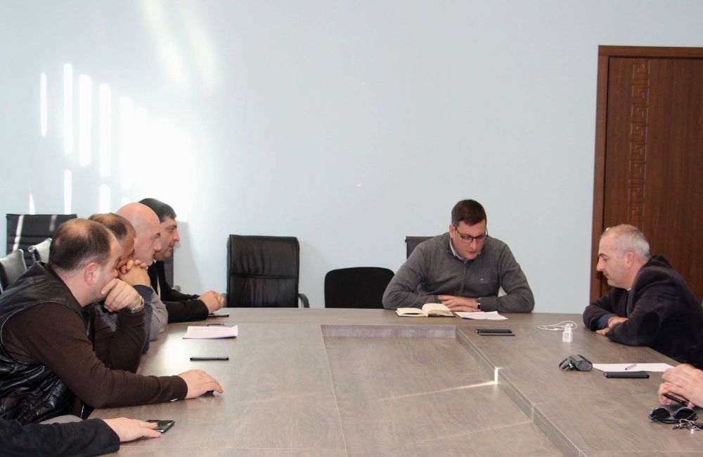 ქუთაისში სკვერების მდგომარეობას საკრებულოს კომისია შეისწავლის