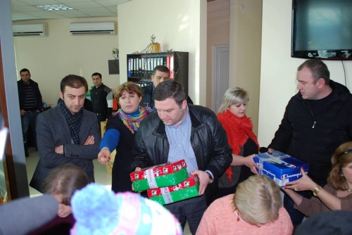 “კეთილი სამარიტელისგან” საჩუქრები ქუთაისელ სოციალურად დაუცველ ბავშვებს