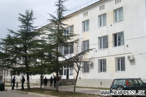 საჩხერელმა „მეოცნებეებმა“ საკრებულოს თავმჯდომარე გადააყენეს