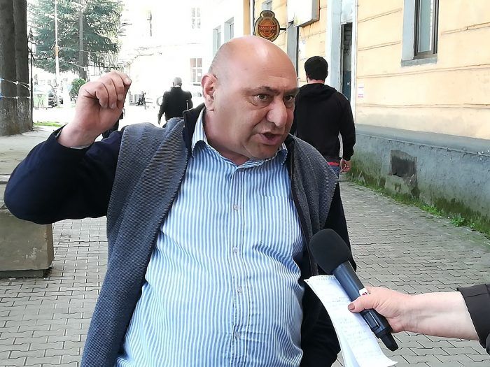 “ქართული ოცნება” საჯარო მოხელეებს და პედაგოგებს  აქციაზე წასვლას აიძულებს”