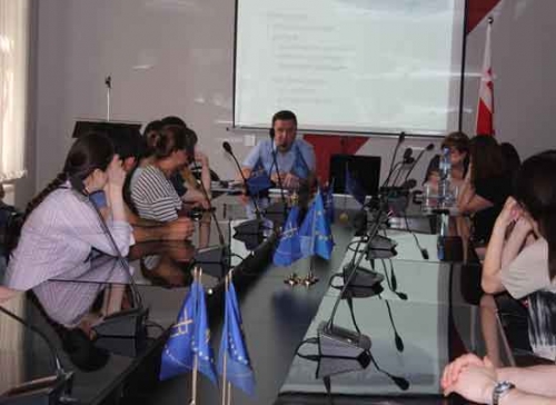 შოთა მურღულიას საჯარო ლექცია ქუთაისის უნივერსიტეტში (+ვიდეო)