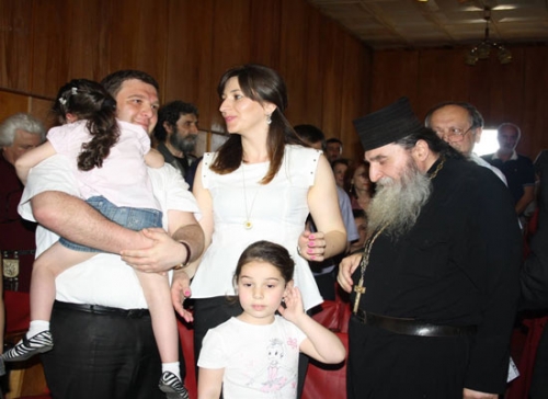 ოჯახის სიმტკიცისა და მშობლების პატივისცემისადმი მიძღვნილი დღე ქუთაისის ჩოხოსანთა კავშირში (+ვიდეო)