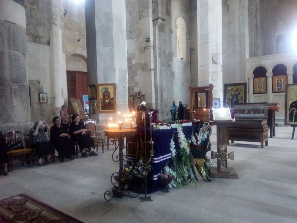 ქუთაისში მეუფე კალისტრატეს დაკრძალვაზე, შესაძლოა,  პატრიარქი ჩამოვიდეს